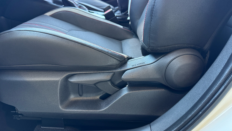 Toyota Corolla 2.0 VVT-i Hybrid GR Sport 5dr CVT Hybrid Hatchback